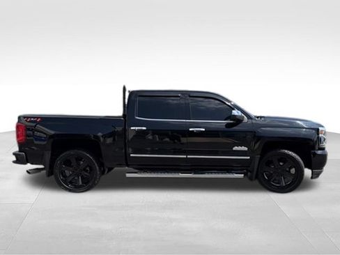 Used 2018 Chevrolet Silverado 1500 High Country AWD/4WD image 6