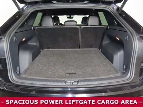 Used 2023 Volkswagen Atlas Cross Sport SE AWD/4WD image 25