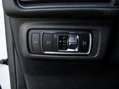 Used 2024 Lincoln Corsair FWD w/ Equipment Group 101A image 8