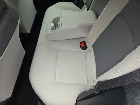 Used 2022 Toyota Corolla LE w/ Carpet Mat Package (TMS) FWD image 22