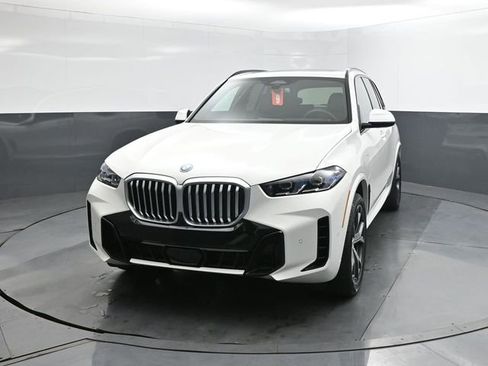 New 2026 BMW X5 xDrive50e image 30