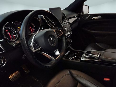 Used 2018 Mercedes-Benz GLE 350 image 4