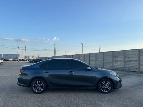 Used 2023 Kia Forte LXS FWD image 22