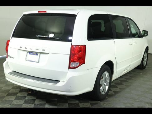 Used 2013 Dodge Grand Caravan SE FWD image 13