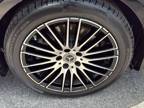 Certified 2025 Mercedes-Benz C 300 Sedan image 10