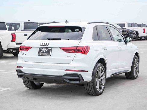 Used 2025 Audi Q3 2.0T Premium w/ Convenience Package AWD/4WD image 7