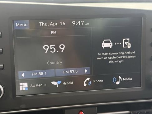 Used 2025 Hyundai Elantra Blue image 18