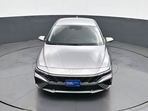 Certified 2024 Hyundai Elantra SE image 14