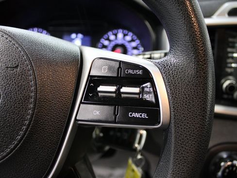 Used 2020 Kia Sorento LX image 23