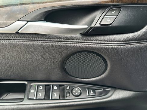 Used 2017 BMW X6 sDrive35i image 11