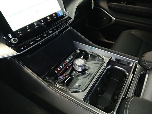 New 2026 Jeep Grand Wagoneer image 27