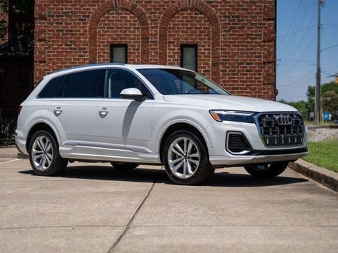 Used 2025 Audi Q7 2.0T Premium Plus AWD/4WD image 3