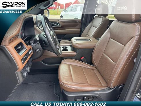 Used 2021 Chevrolet Suburban High Country w/ Premium Package image 8