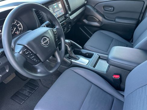 Used 2023 Nissan Frontier S image 9