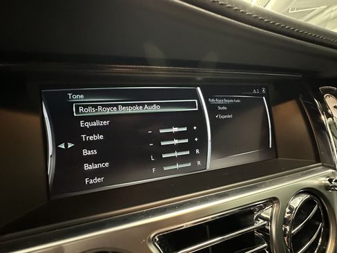 Certified 2019 Rolls-Royce Wraith RWD image 37