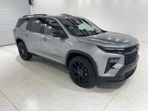 New 2026 Chevrolet Traverse RS image 7