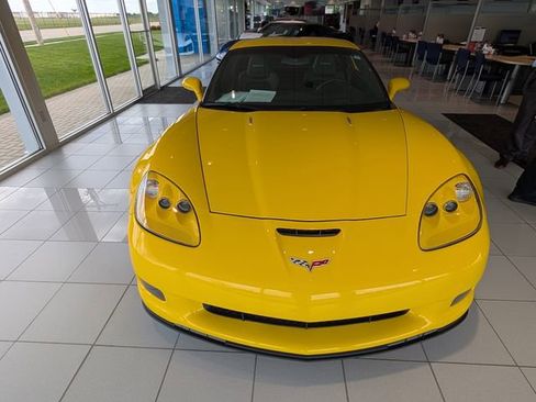 Used 2006 Chevrolet Corvette Z06 w/ Preferred Equipment Group RWD image 3