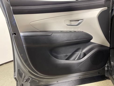 Certified 2025 Hyundai Tucson SEL FWD image 19
