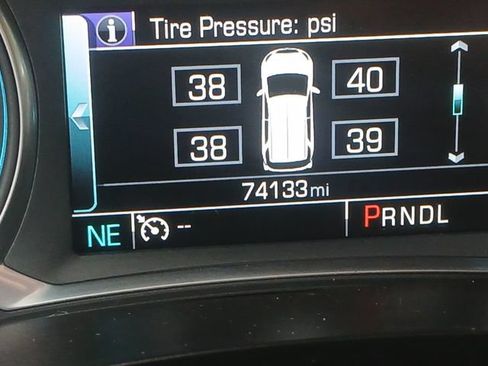 Used 2019 Chevrolet Traverse Premier AWD/4WD image 17