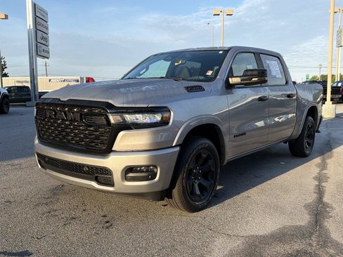 Used 2025 RAM 1500 Big Horn AWD/4WD image 2