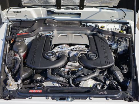 Used 2017 Mercedes-Benz G 550 Squared image 18
