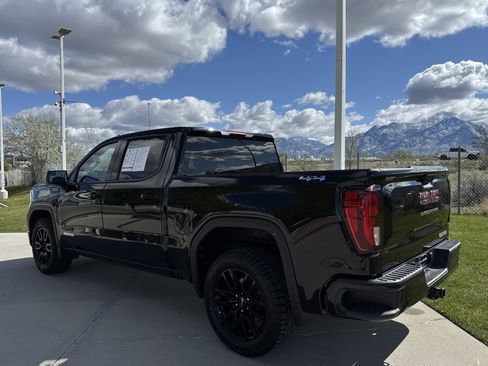 Used 2023 GMC Sierra 1500 Elevation AWD/4WD image 3