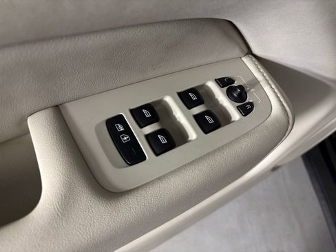 Used 2022 Volvo XC60 B6 Inscription w/ Advanced Package image 15