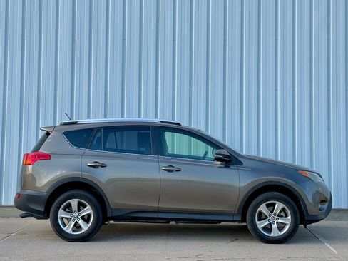 Used 2015 Toyota RAV4 XLE AWD/4WD image 7