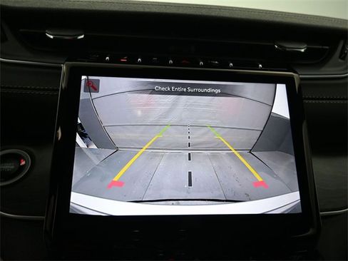 New 2025 Jeep Grand Cherokee Limited image 17