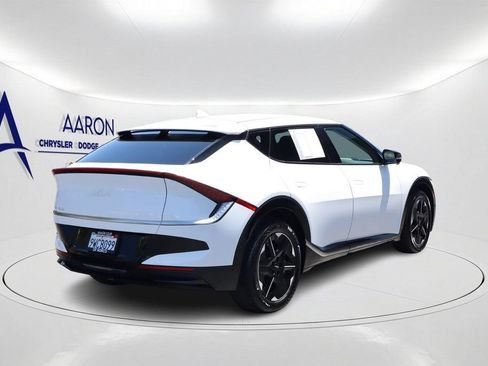 Used 2025 Kia EV6 Wind RWD image 4