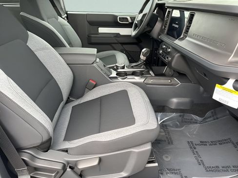 New 2026 Ford Bronco 2-Door w/ Sasquatch Package AWD/4WD image 14