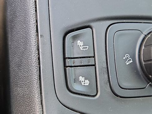 Used 2019 GMC Terrain SLE w/ Driver Convenience Package AWD/4WD image 24