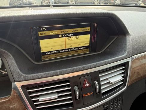 Used 2011 Mercedes-Benz E 350 Luxury image 18
