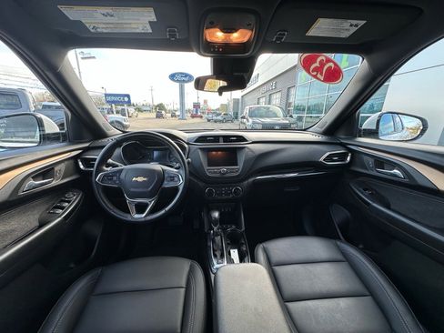 Used 2023 Chevrolet TrailBlazer ACTIV FWD image 5