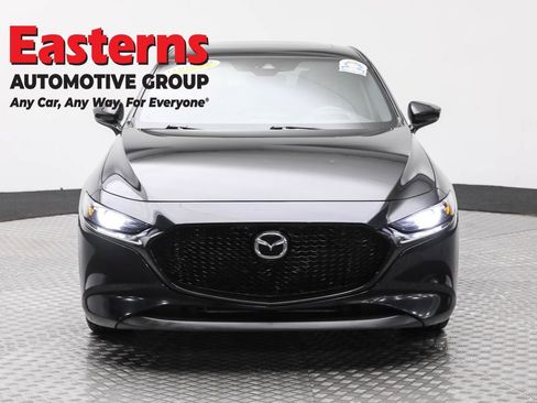 Used 2021 MAZDA MAZDA3 s image 2