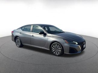 Used 2024 Nissan Altima 2.5 SV video 2