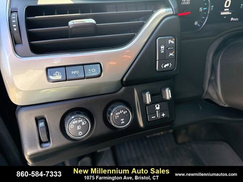 Used 2018 Chevrolet Tahoe Premier image 15