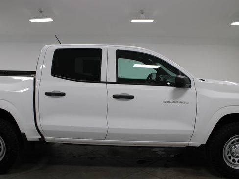 Used 2023 Chevrolet Colorado W/T w/ WT Convenience Package II AWD/4WD image 12