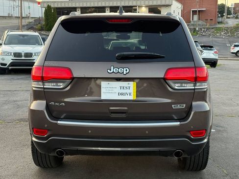 Used 2018 Jeep Grand Cherokee Limited AWD/4WD image 9