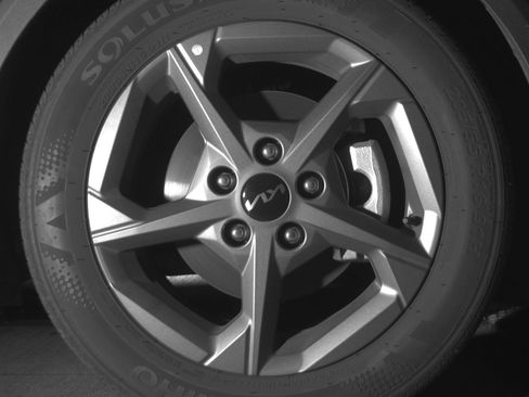 Used 2025 Kia K4 LXS image 13