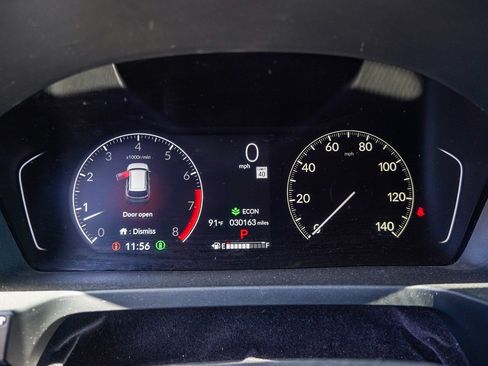 Used 2024 Honda Pilot Touring image 24