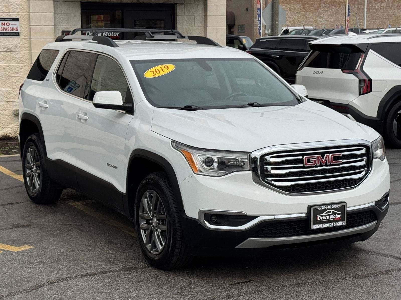 Used 2019 GMC Acadia SLT FWD image 16
