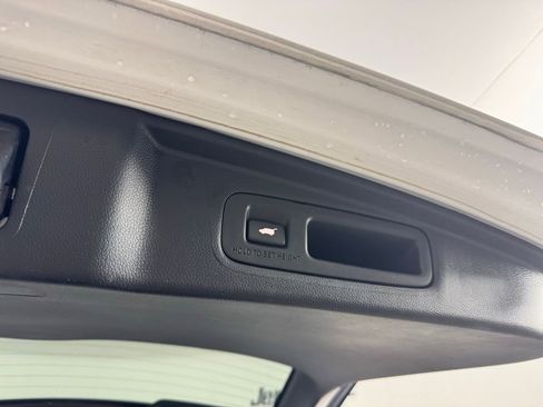 Used 2025 Honda CR-V Sport-L image 38