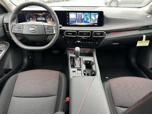 Used 2026 Nissan Sentra SR w/ SR All Weather Package FWD image 5