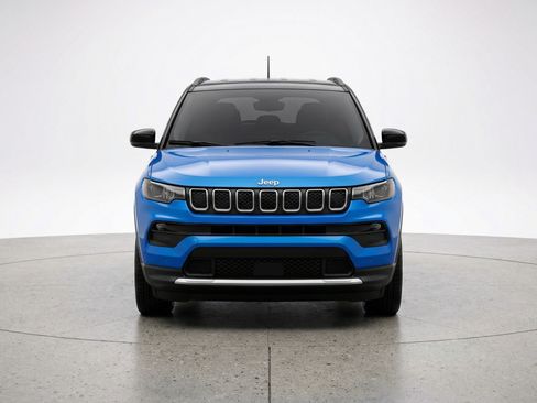 Used 2025 Jeep Compass Limited image 2