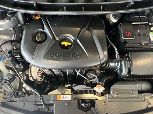 Used 2013 Hyundai Elantra GT FWD image 31
