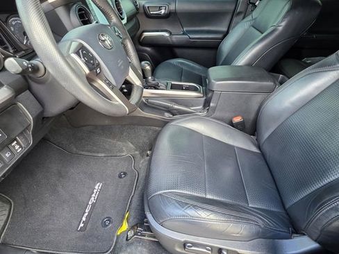 Certified 2020 Toyota Tacoma Limited image 6