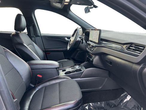 Used 2024 Ford Escape ST-Line w/ Tech Pack #1 image 17