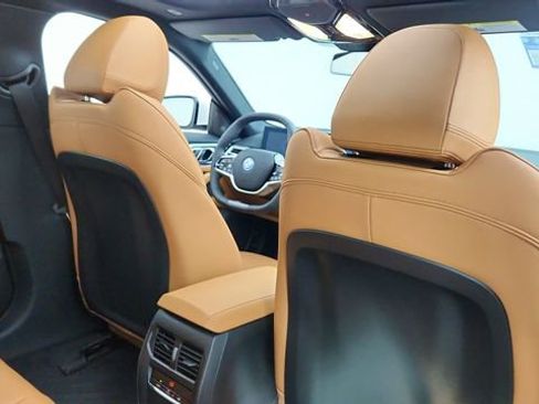 Used 2025 BMW i4 xDrive40i w/ Premium Package image 27