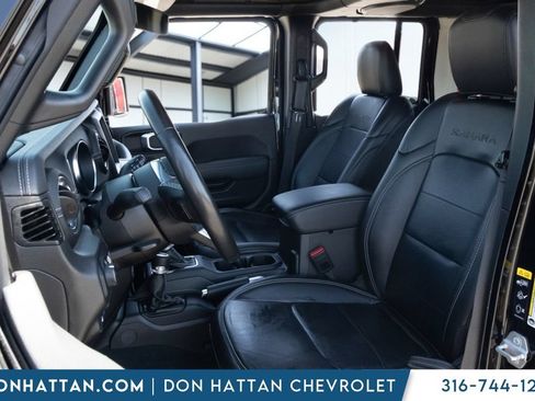 Used 2022 Jeep Wrangler Unlimited Sahara w/ Cold Weather Group AWD/4WD image 14